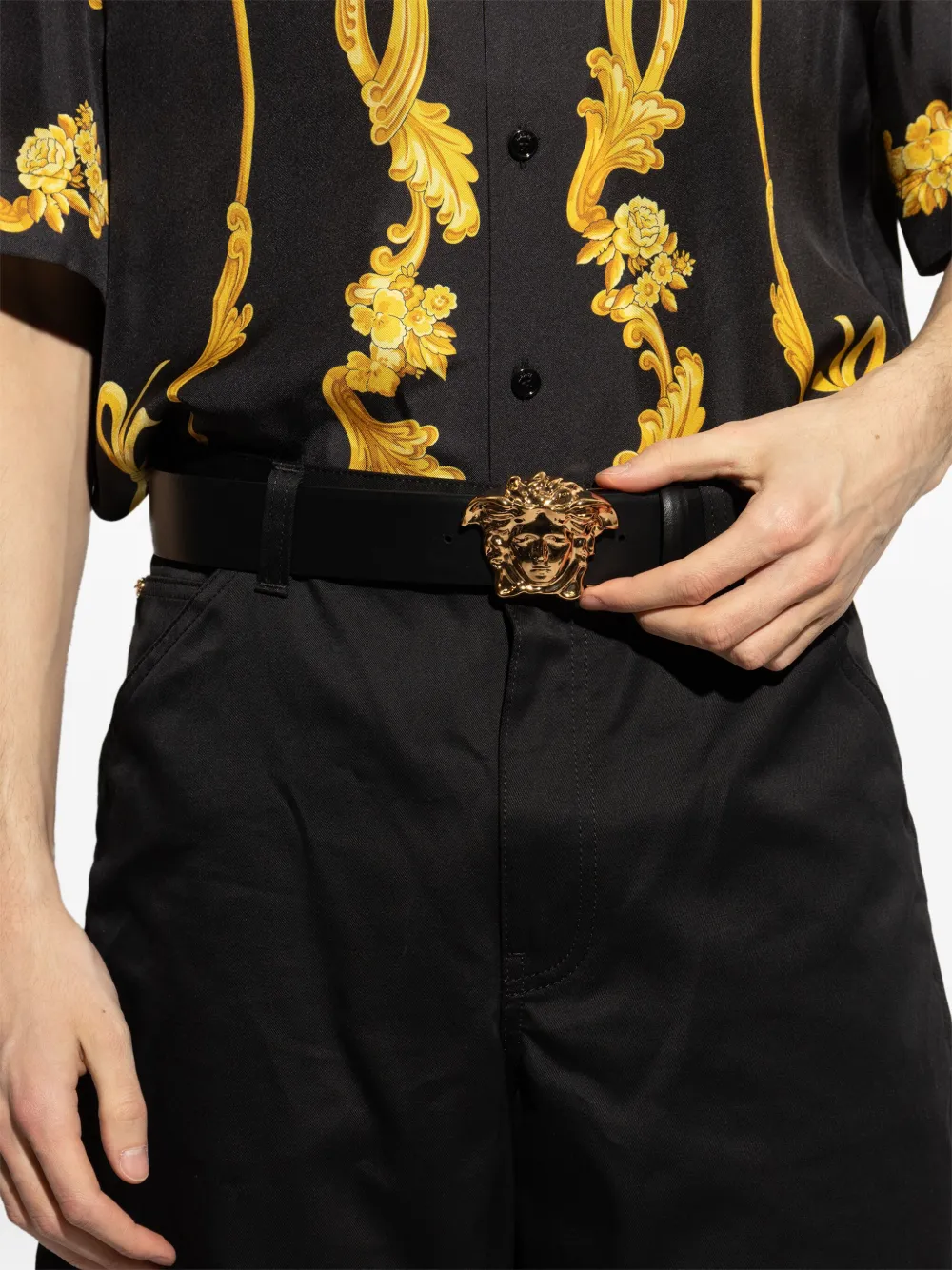 Shop Versace Medusa-buckle Belt In 黑色