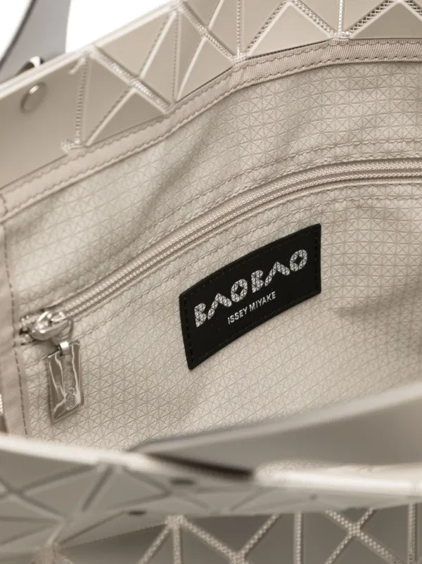 BAO BAO ISSEY MIYAKE バッグ シルバー 極美品 Bao Bao Issey Miyake Prism ハンドバッグ | ニュートラル