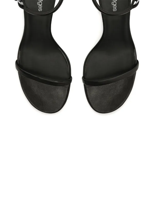 【関税込み】Courreges ブラック Oblique レザー ヒールサンダル Courrègesのブラック Oblique レザー ヒールサンダルがセール中