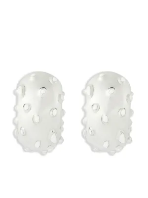 A BATHING APE® ロゴスタッズ ピアス | シルバートーン | FARFETCH JP