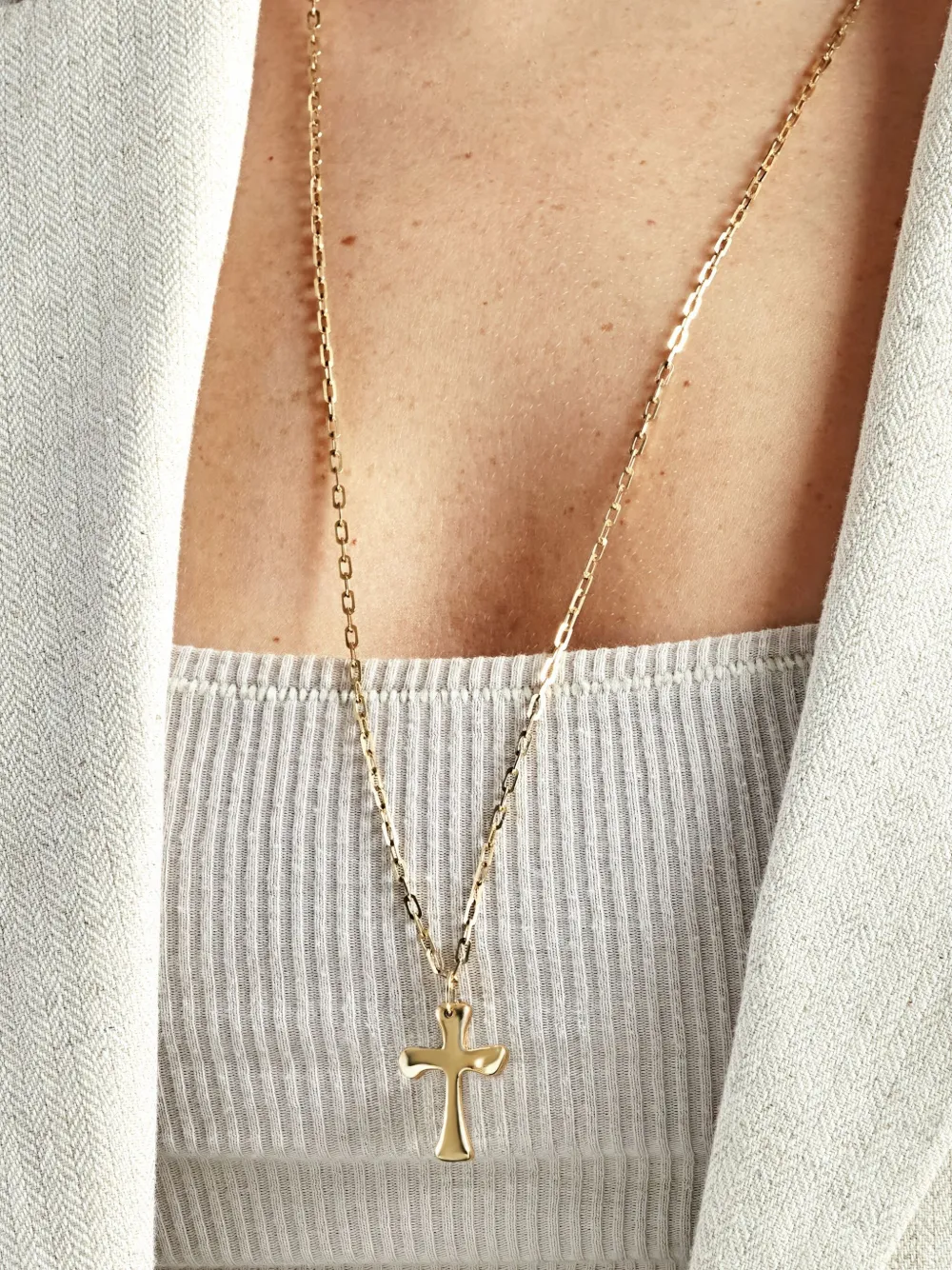 Jewels Aficionado collar Cross en oro amarillo de 14kt con dije | Joyas de lujo | Image 2