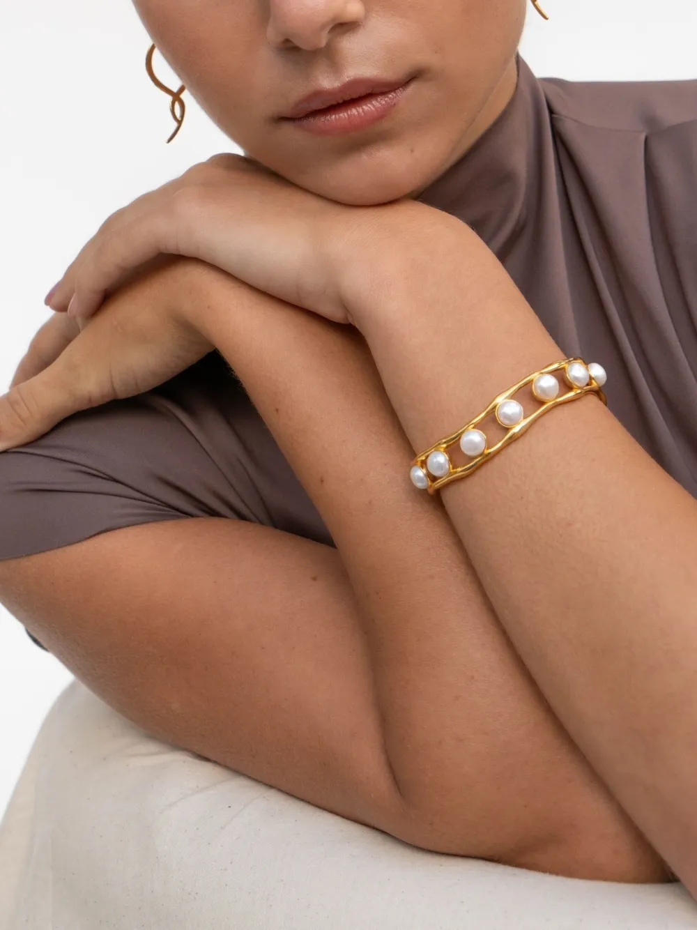 Dower & Hall Large Entwined Double Twist Hoop Earrings In Gold