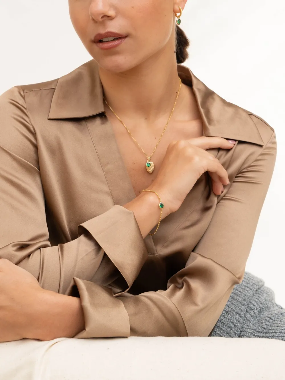 Dower & Hall Pear Chain Bracelet In Gold