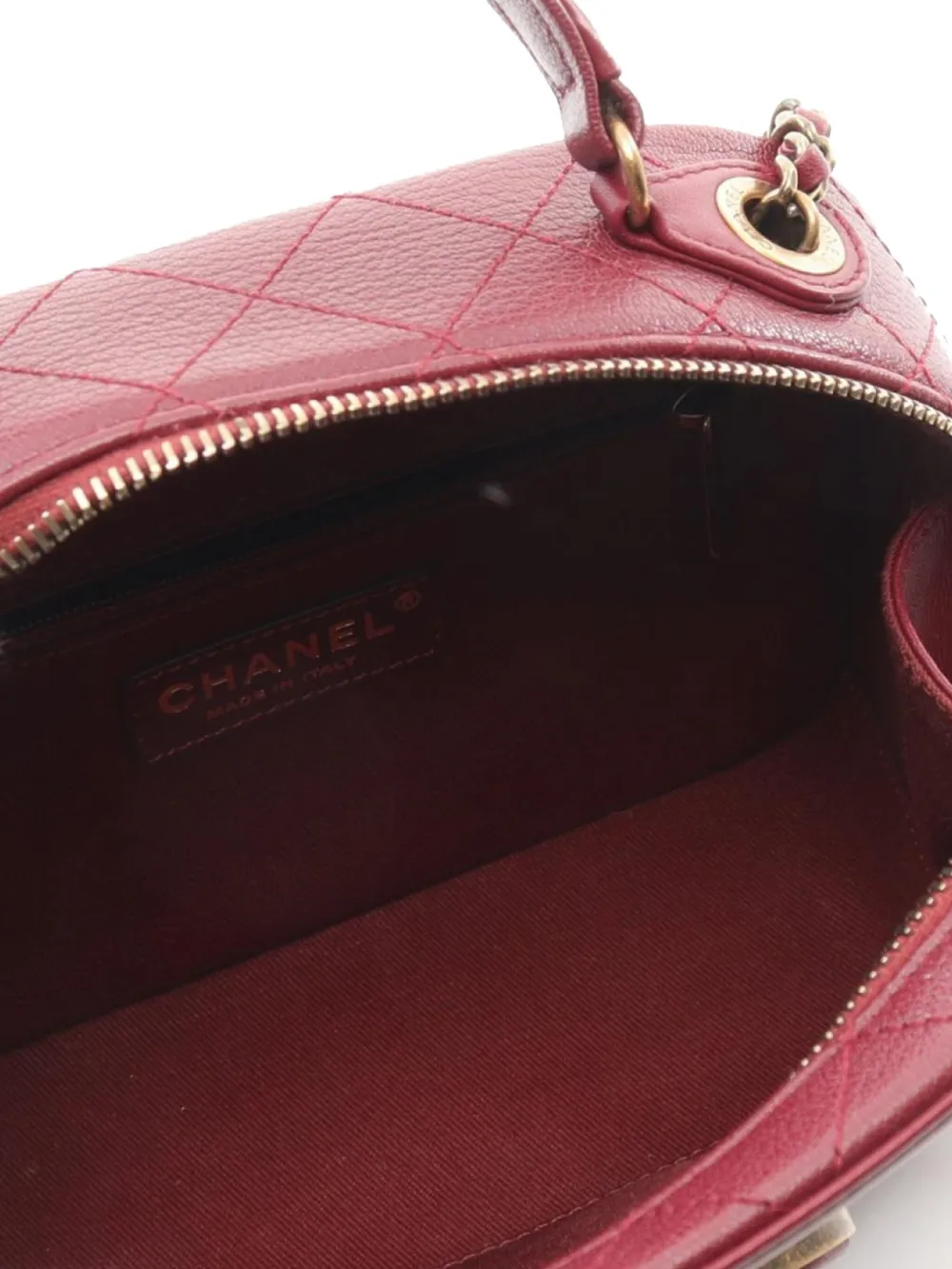 Pre-owned Chanel 2017-2018 Curve Vanity Shoulder Bag In Red