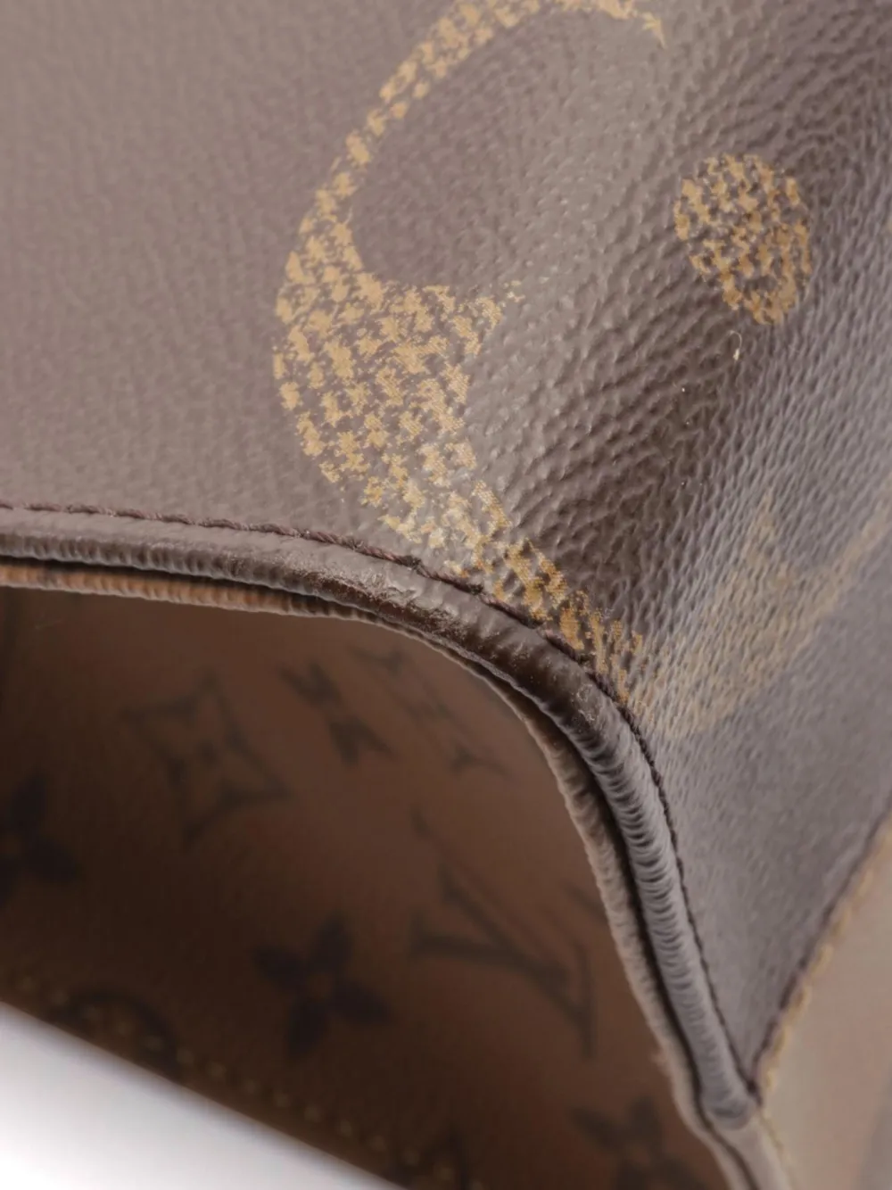 Pre-owned Louis Vuitton 2021 On The Go Mm Tote Bag In 褐色