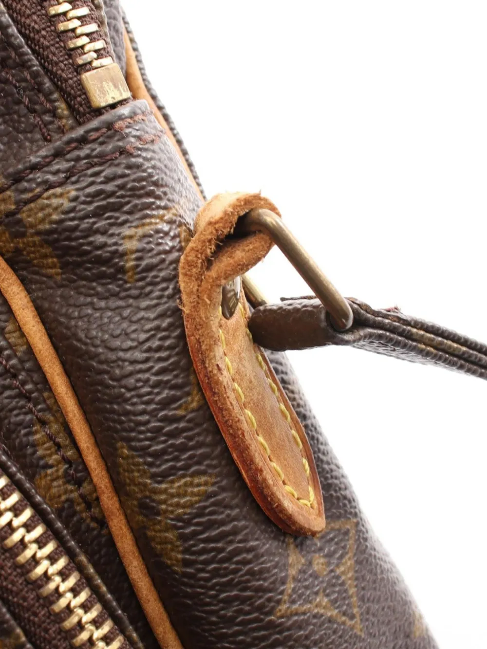 Louis Vuitton 2002 pre-owned Amazon crossbody bag | Smart Closet