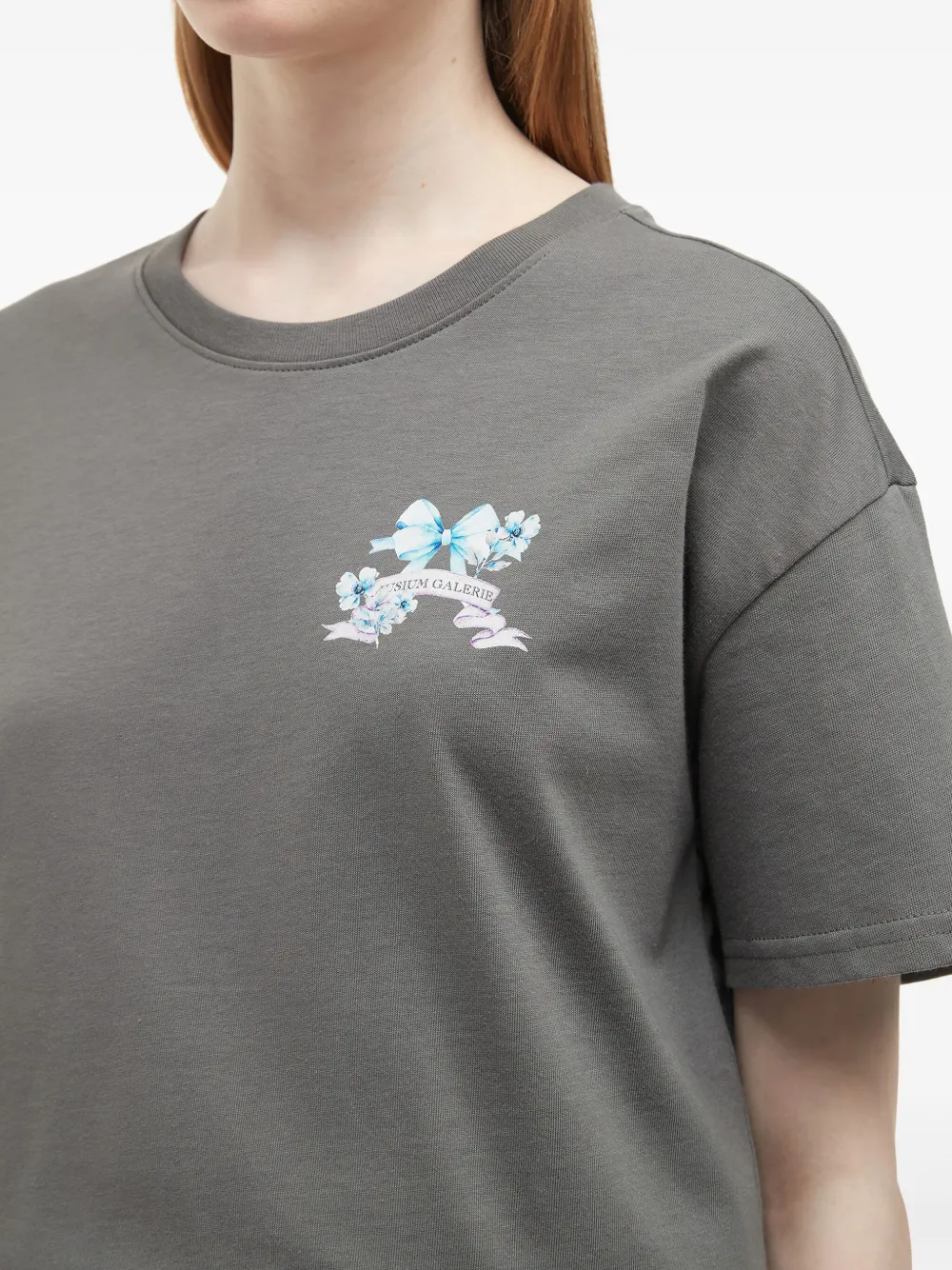 Musium Div. T-shirt met logoprint Grijs