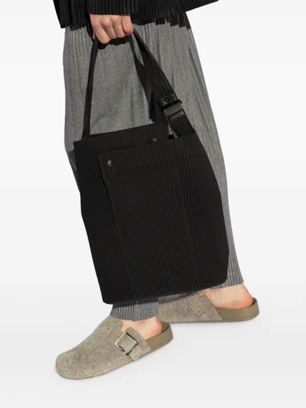 HOMME PLISSE ISSEY MIYAKE｜ (UNIT BAG (HP48AG471-63)) Homme Plissé Issey Miyake - Unit Bag - Black | T.T.O.O