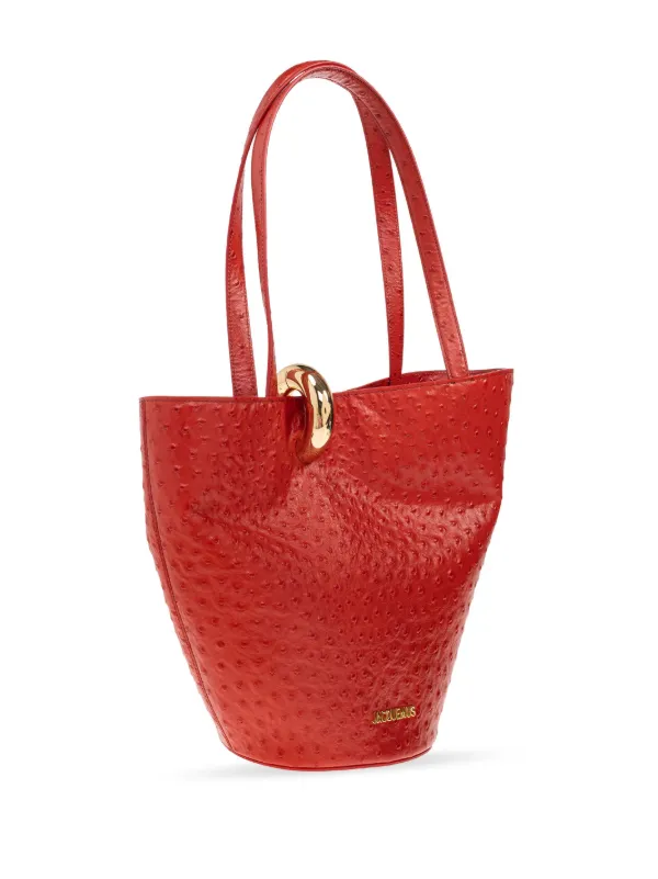 【JACQUEMUS】Bambola ミディアム バケット バッグ Jacquemus The Medium Bambola Bucket Bag | Red | FARFETCH