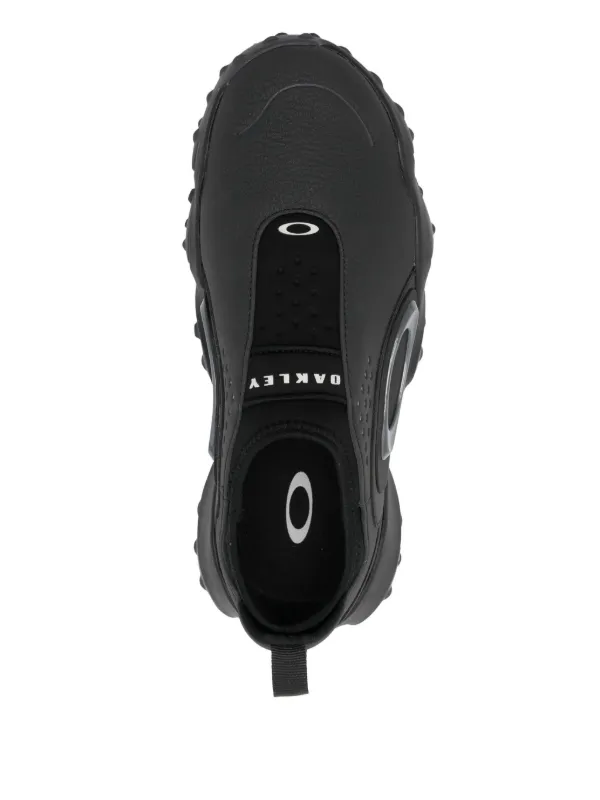 Oakley Edge Icon Sneakers | Black | FARFETCH