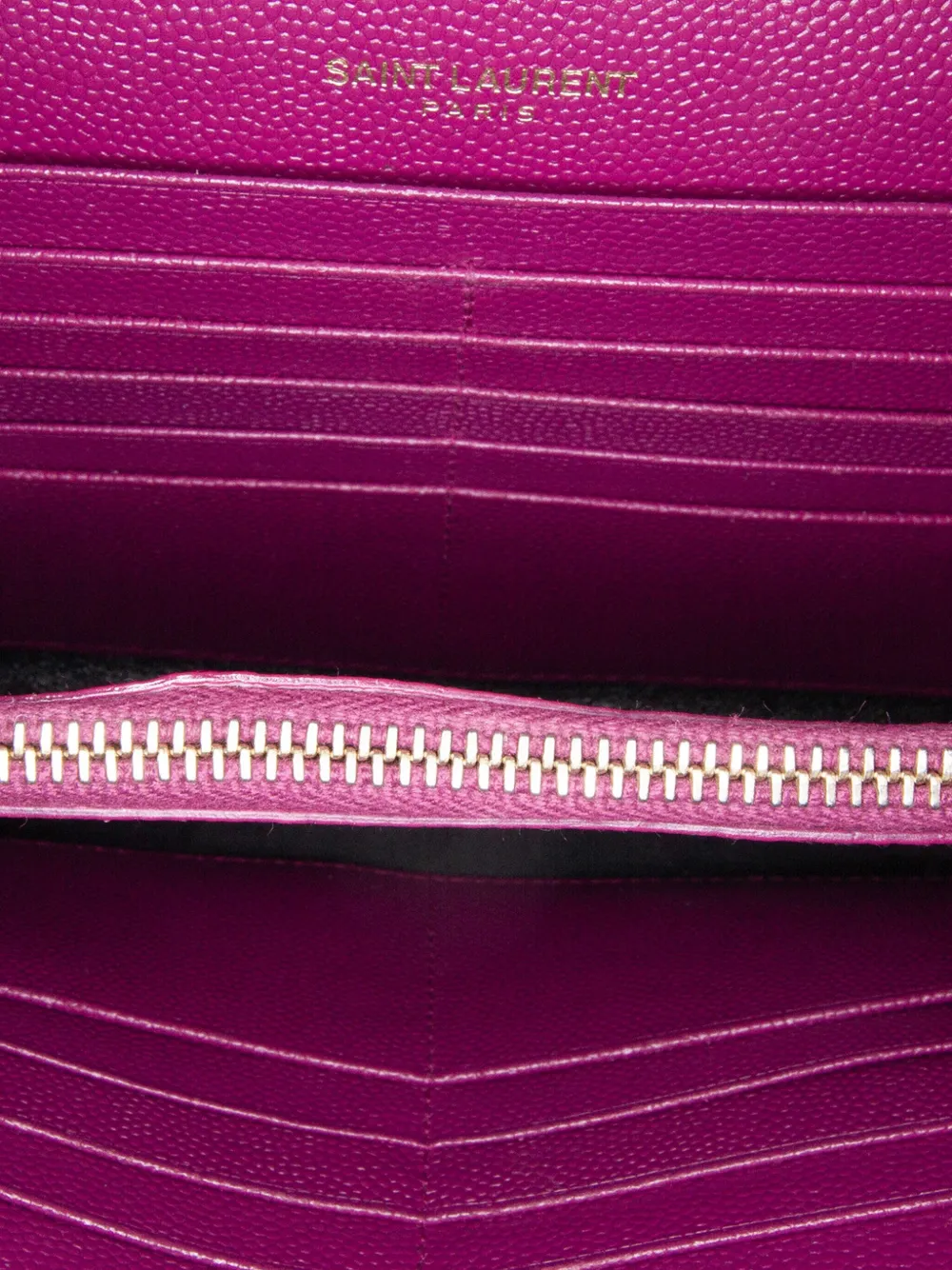 Pre-owned Saint Laurent 2019 Grain De Poudre Chevron Monogram Envelope Chain Wallet Crossbody Bag In Purple