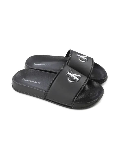 Calvin Klein Kids flip flops con logo en relieve