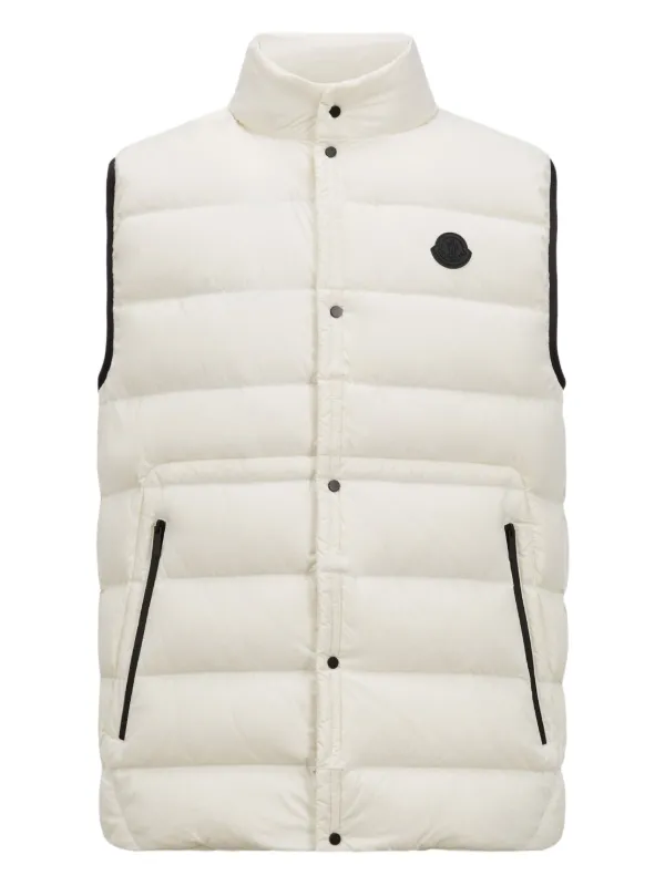 モンチッチ　モンクレールベスト Moncler ロゴパッチ ベスト | ホワイト | FARFETCH JP