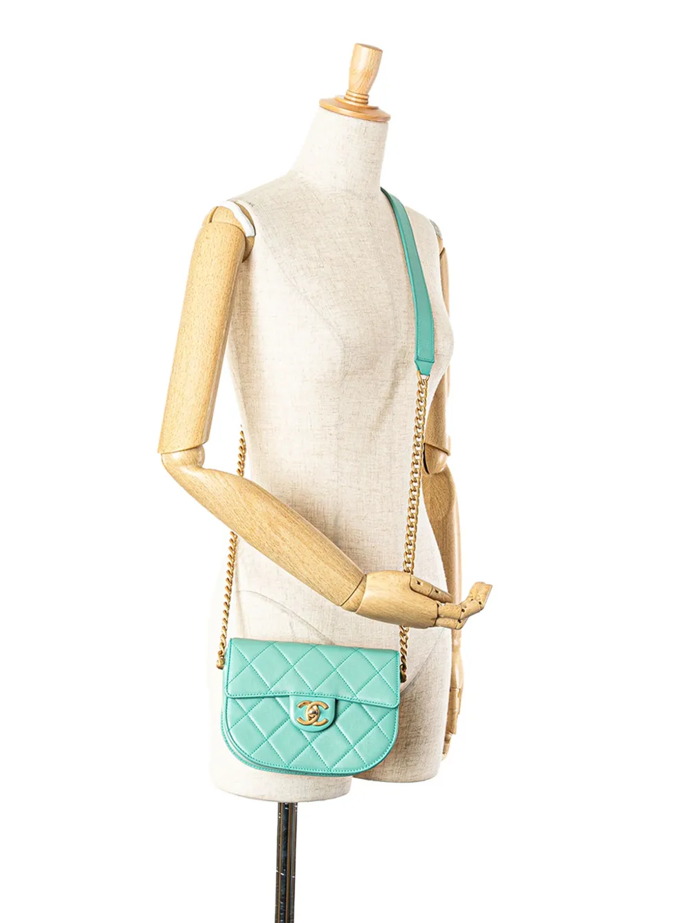 CHANEL Pre-Owned 2021 Quilted Lambskin Round Moon Messenger Flap crossbody bag | Image 7