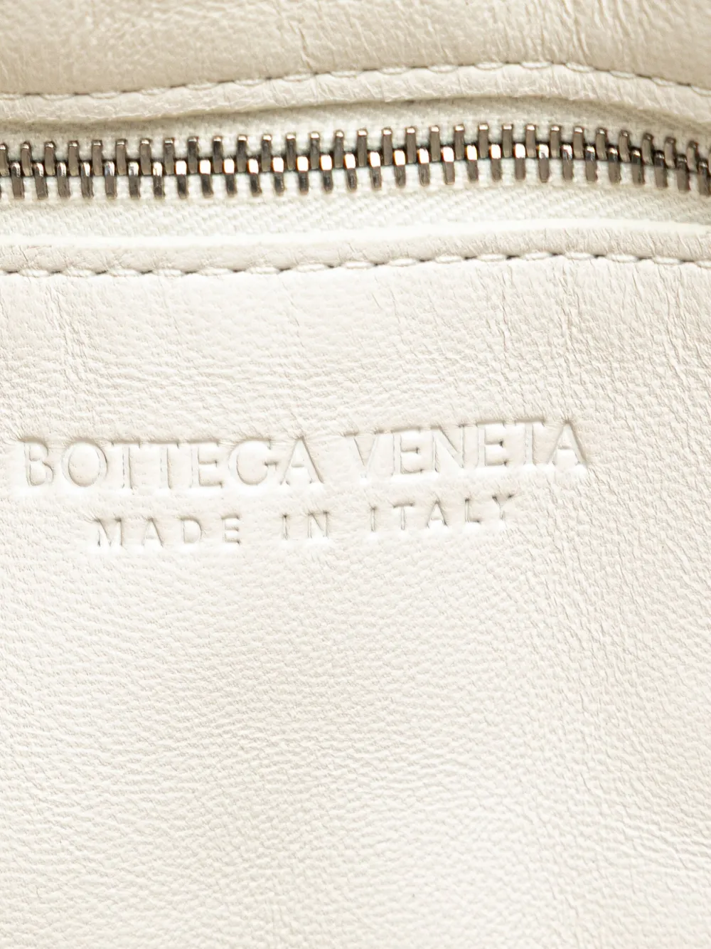 Pre-owned Bottega Veneta 2012-2024 Nappa Intrecciato Padded Cassette Crossbody Bag In White