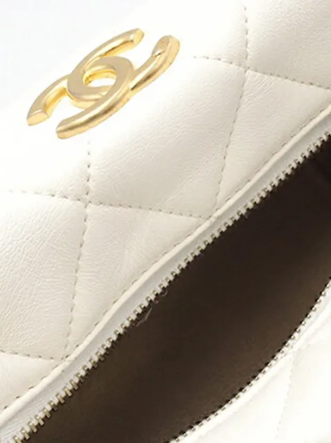 CHANEL Pre-Owned 2021-2024 Quilted Lambskin CC Crystal Signature Chain Hobo satchel ZWLPDPB16SM9VYZD - 3