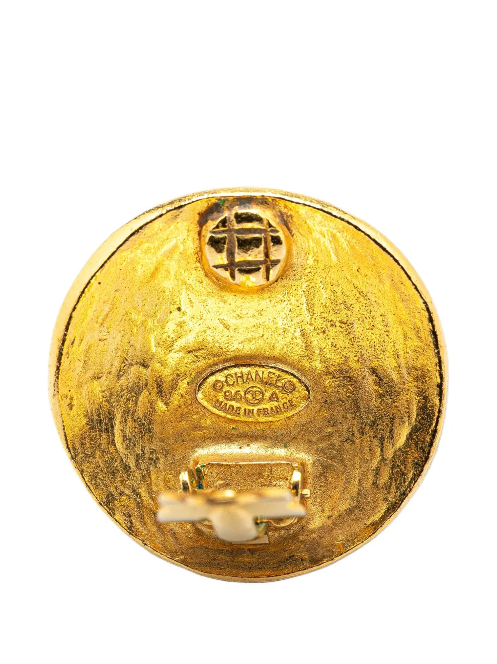 Pre-owned Chanel 1996 Gold Plated Cc Round Clip On Earrings Costume Earrings