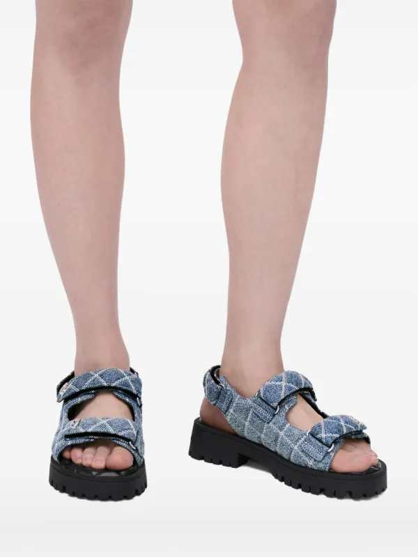 MARC JACOBS The Platform Sandals 花柄 デニム 厚底 サンダル Marc Jacobs The Puffed Daisy Denim Platform Sandals | Neiman