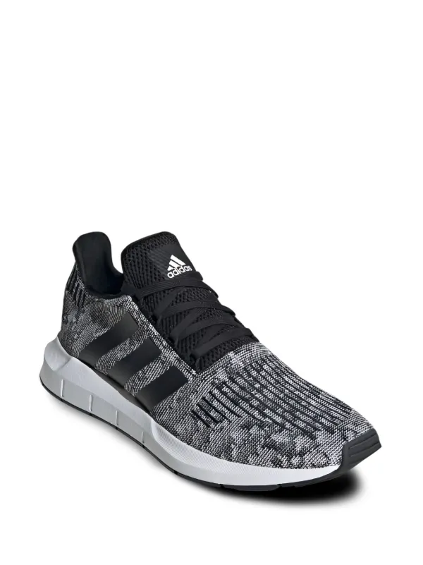 Adidas Swift Run 