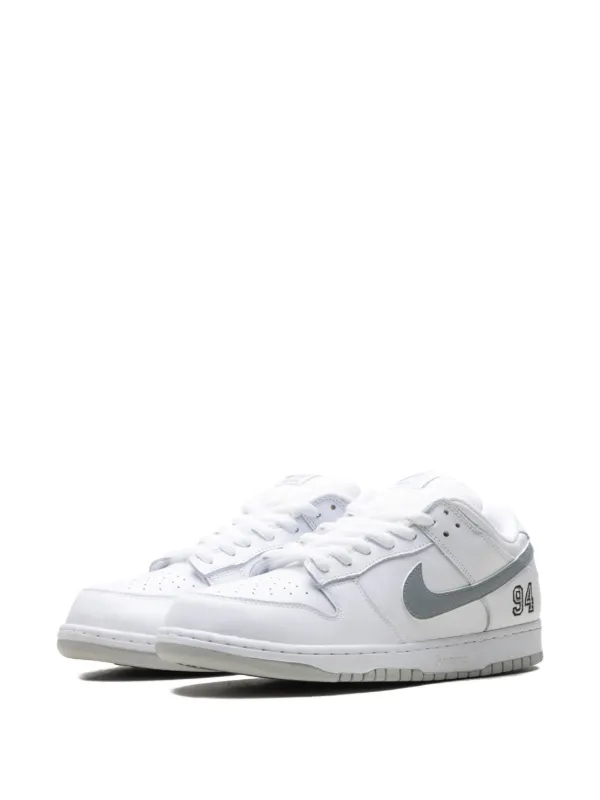 Nike SB Dunk Low 
