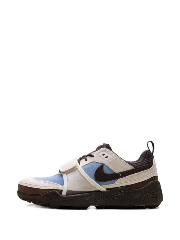 Nike Zoom Field Jaxx 