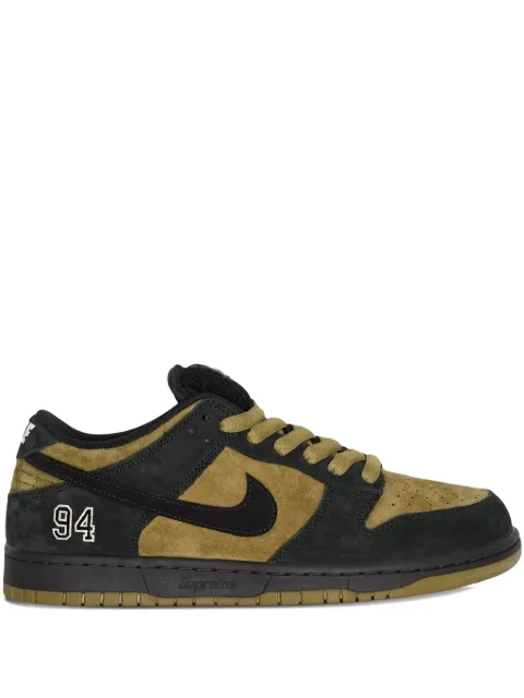 Nike SB Dunk "Supreme - Camper Green" sneakers