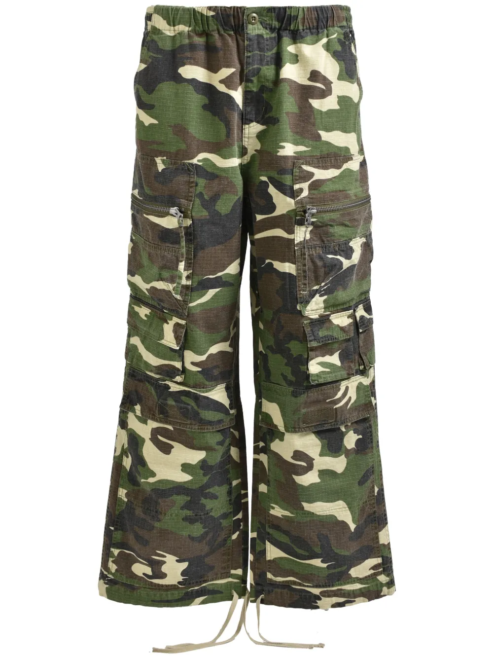 camouflage-print trousers