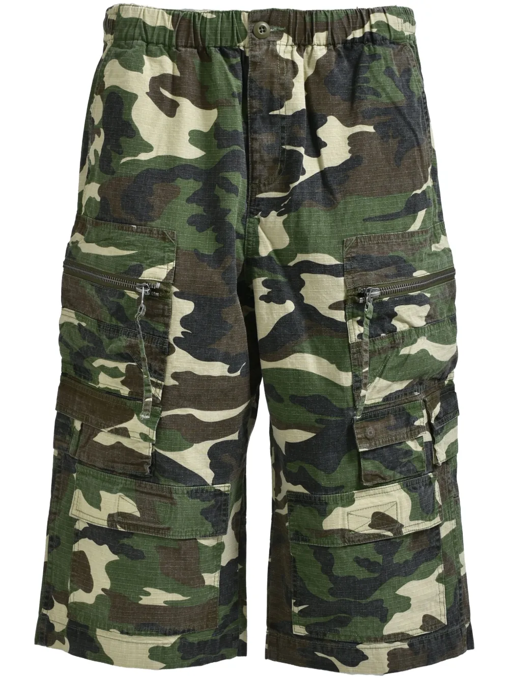 camouflage-print shorts