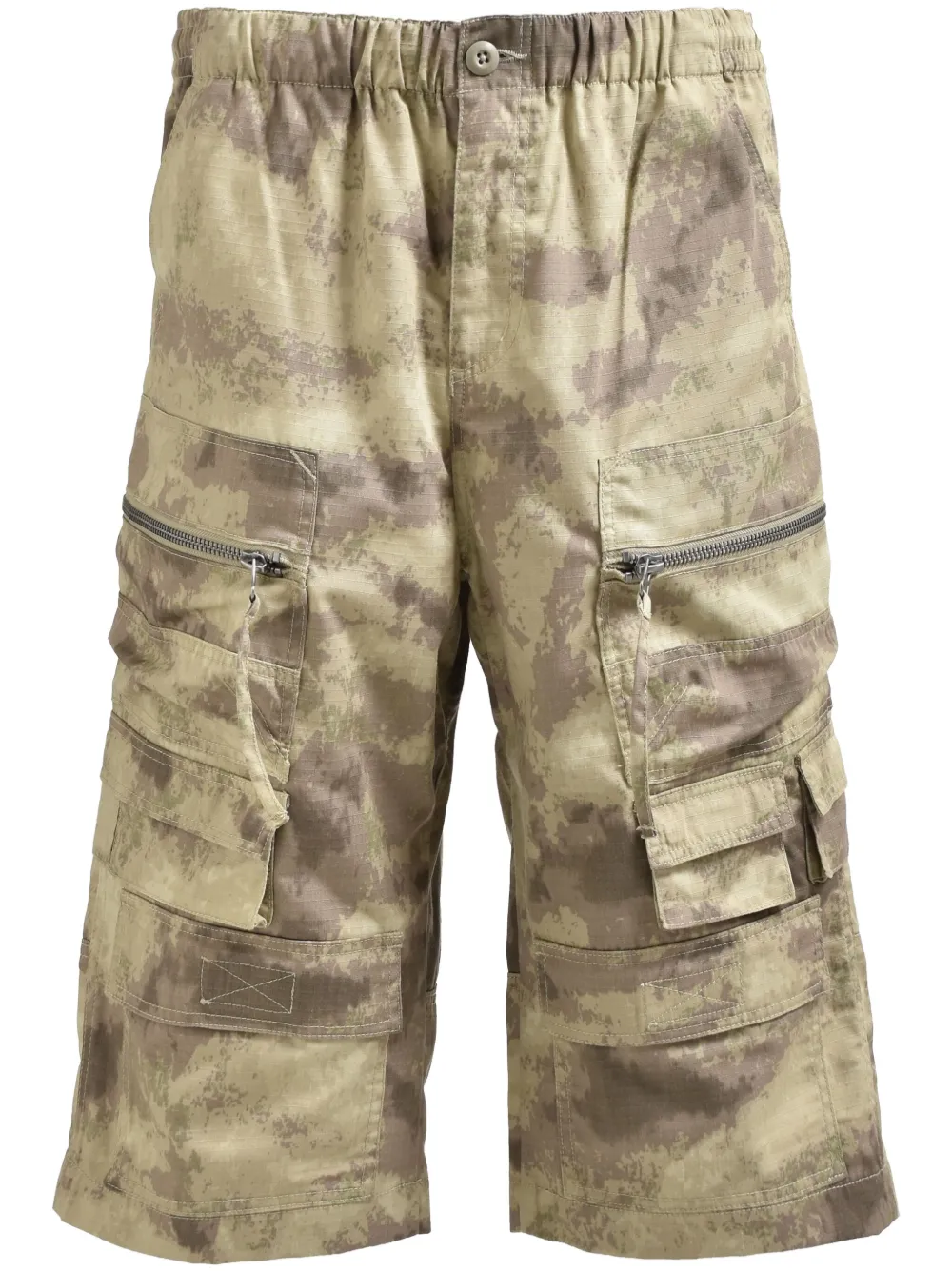 camouflage-print shorts