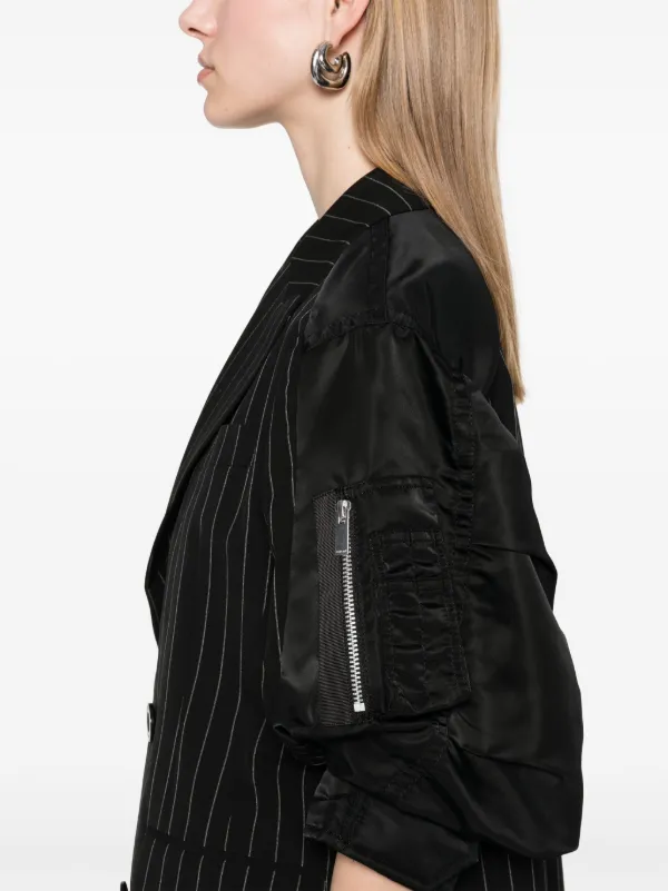 ジャケット sacai SS25 Pinstripe blazer (2507796 817) Sacai Striped Panelled Blazer | Black | FARFETCH
