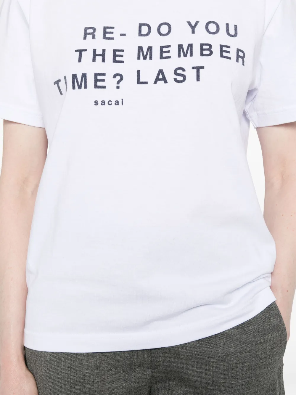 sacai T-shirt met tekst Wit