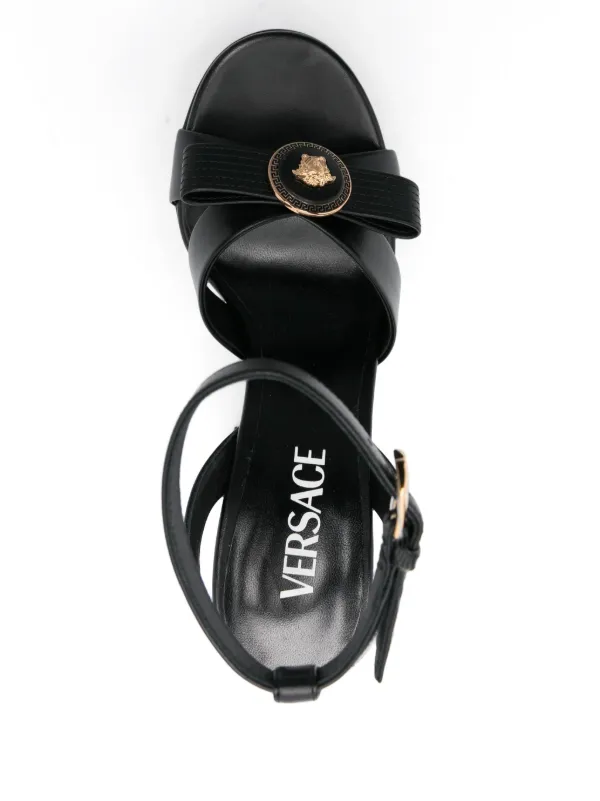Versace Sandália Gianni Ribbon Com Salto | Preto | FARFETCH BR