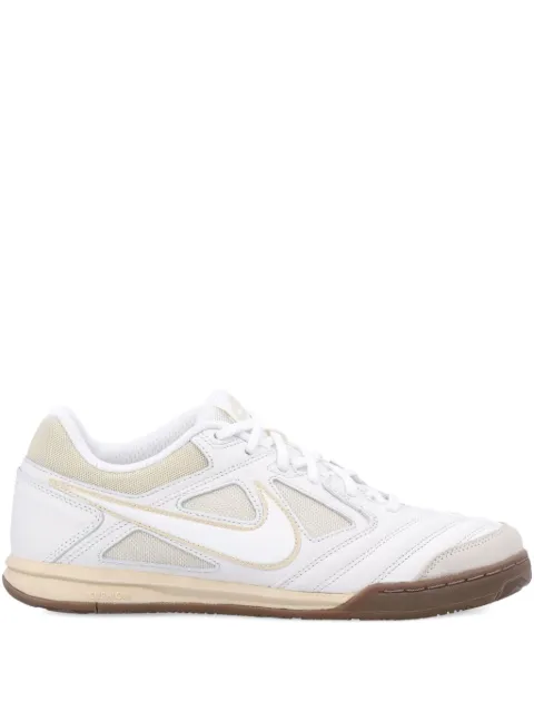 Nike Air Force 1 sneakers