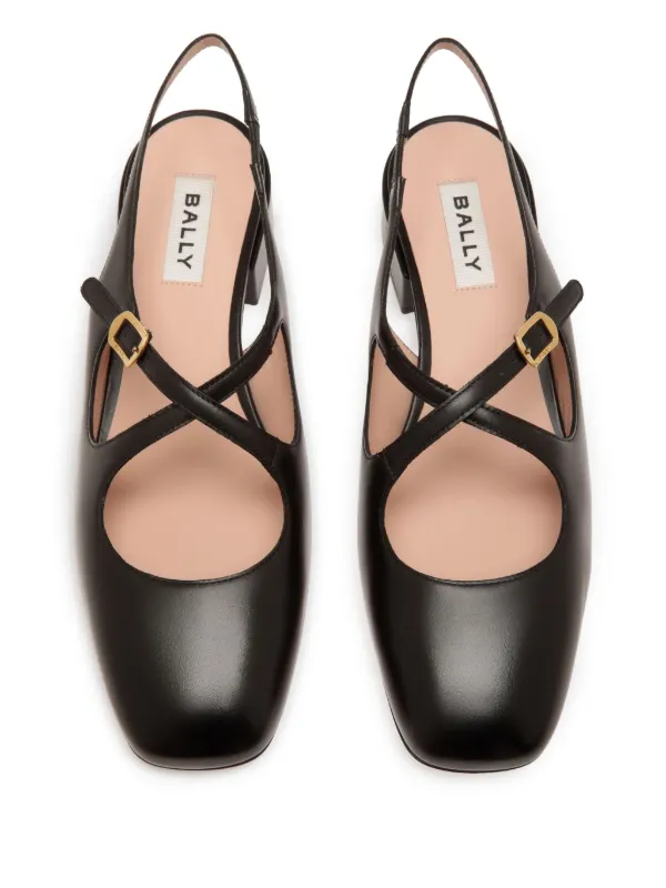 Bally レザーパンプス
