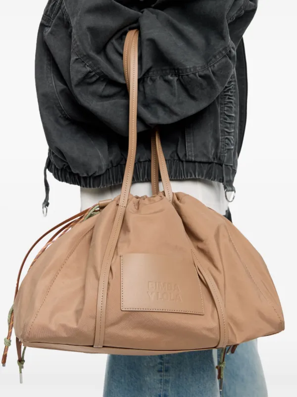 【BIMBA Y LOLA】レザー製ショルダーバッグ Bimba y Lola ロゴ ショルダーバッグ | ブラック | FARFETCH JP