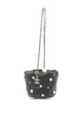 CHANEL Pre-Owned 2021 Mini Quilted Lambskin About Pearls Drawstring bucket bag - Black