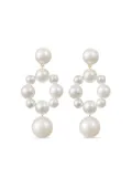 Sophie Bille Brahe 14kt yellow gold grande Nebula pearl earrings - White