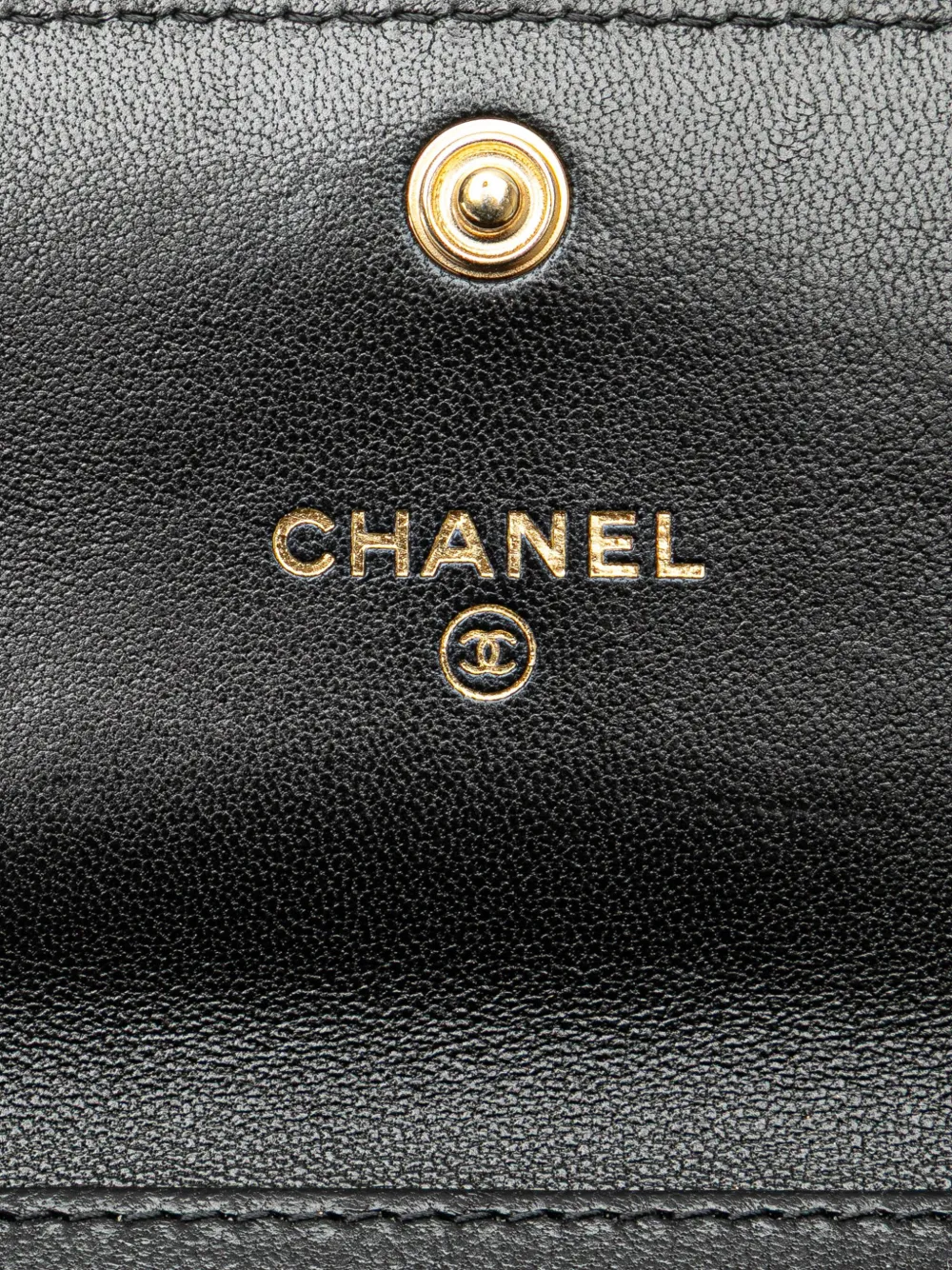 Pre-owned Chanel 2020 Quilted Lambskin  19 Card Holder On Chain Crossbody Bag In Black