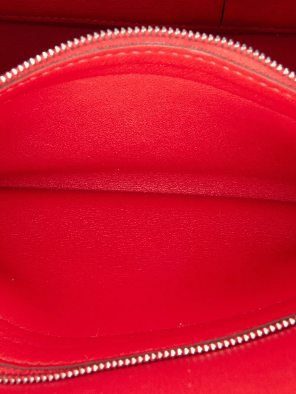Pre-owned Hermes 2017 Swift Jypsiere 28 Crossbody Bag In Red