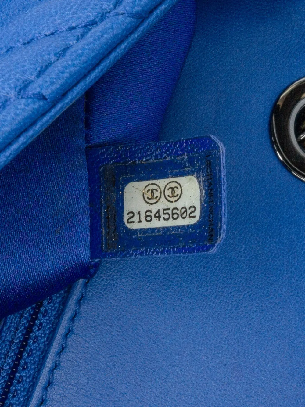 Pre-owned Chanel 2015-2016 Medium Lambskin Cc Crossing Flap Shoulder Bag In Blue