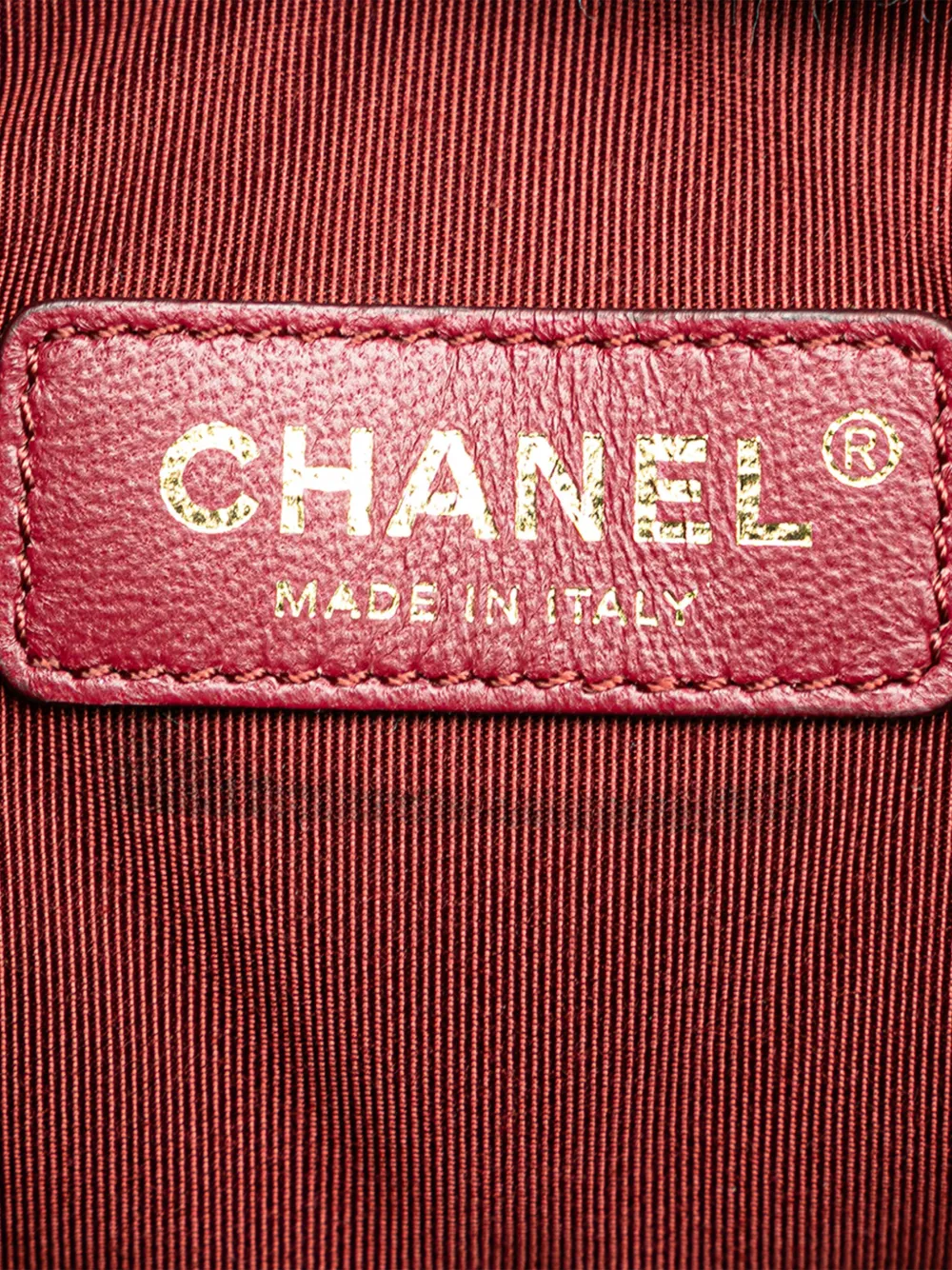 Pre-owned Chanel 2017-2018 Paris Cosmopolite Medium Chevron Lambskin Bucket Bag In Red