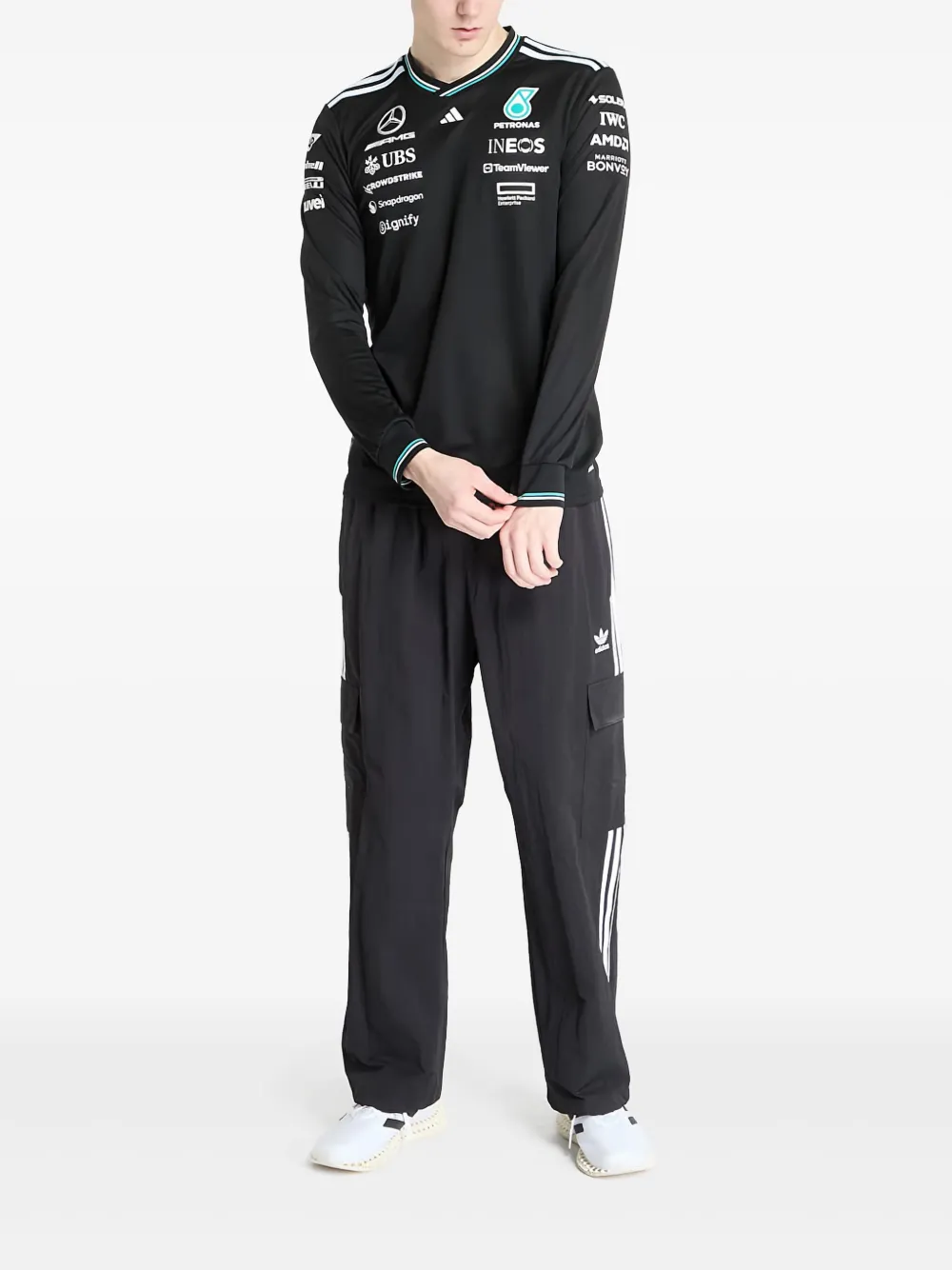 adidas playera AMG Petronas Formula One Team DNA en colaboración con Mercedes | Playeras | Image 2