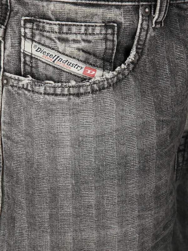 【関税込み】Diesel グレー De-Sire-Short デニムショートパンツ DIESEL｜ウィメンズ デニムショートパンツ DE-SIRE-SHORT