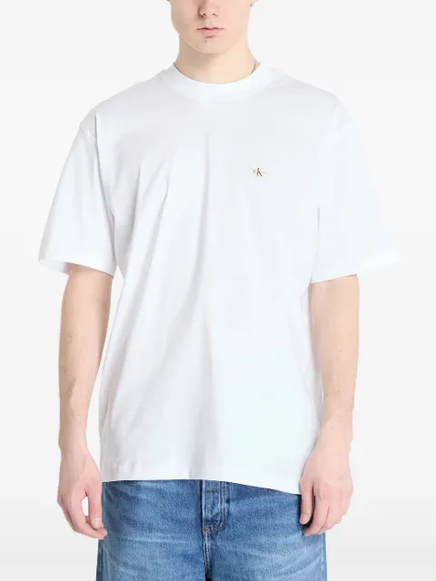 Calvin Klein Jeans تيشيرت مطرز بشعار الماركة