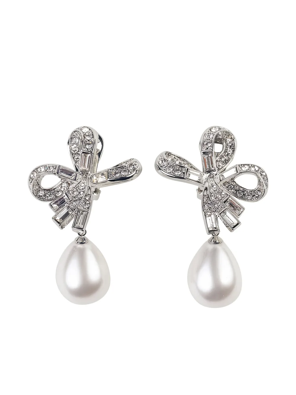 pearl-detailing earrings