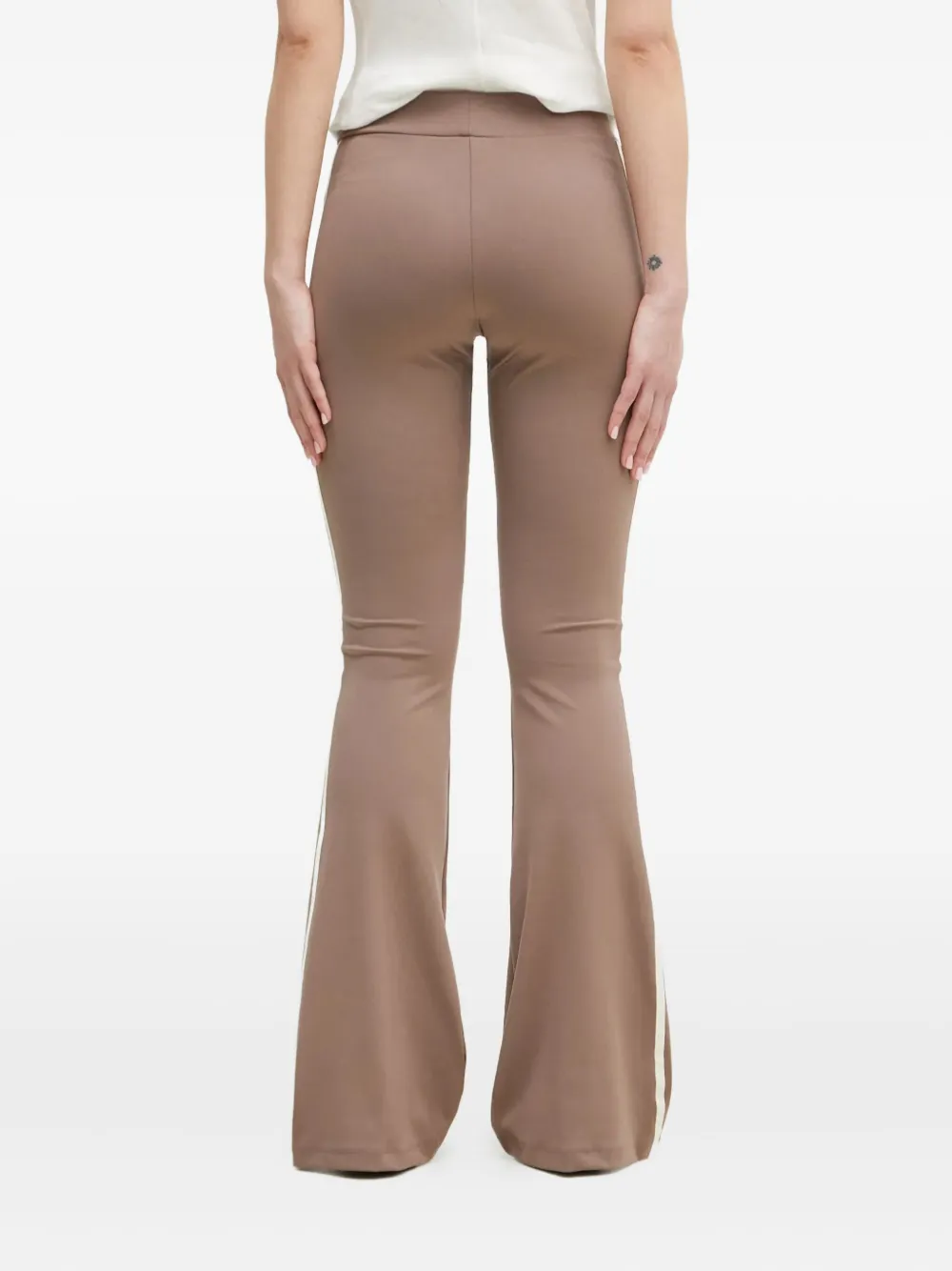 adidas 3-Stripes flared broek Bruin