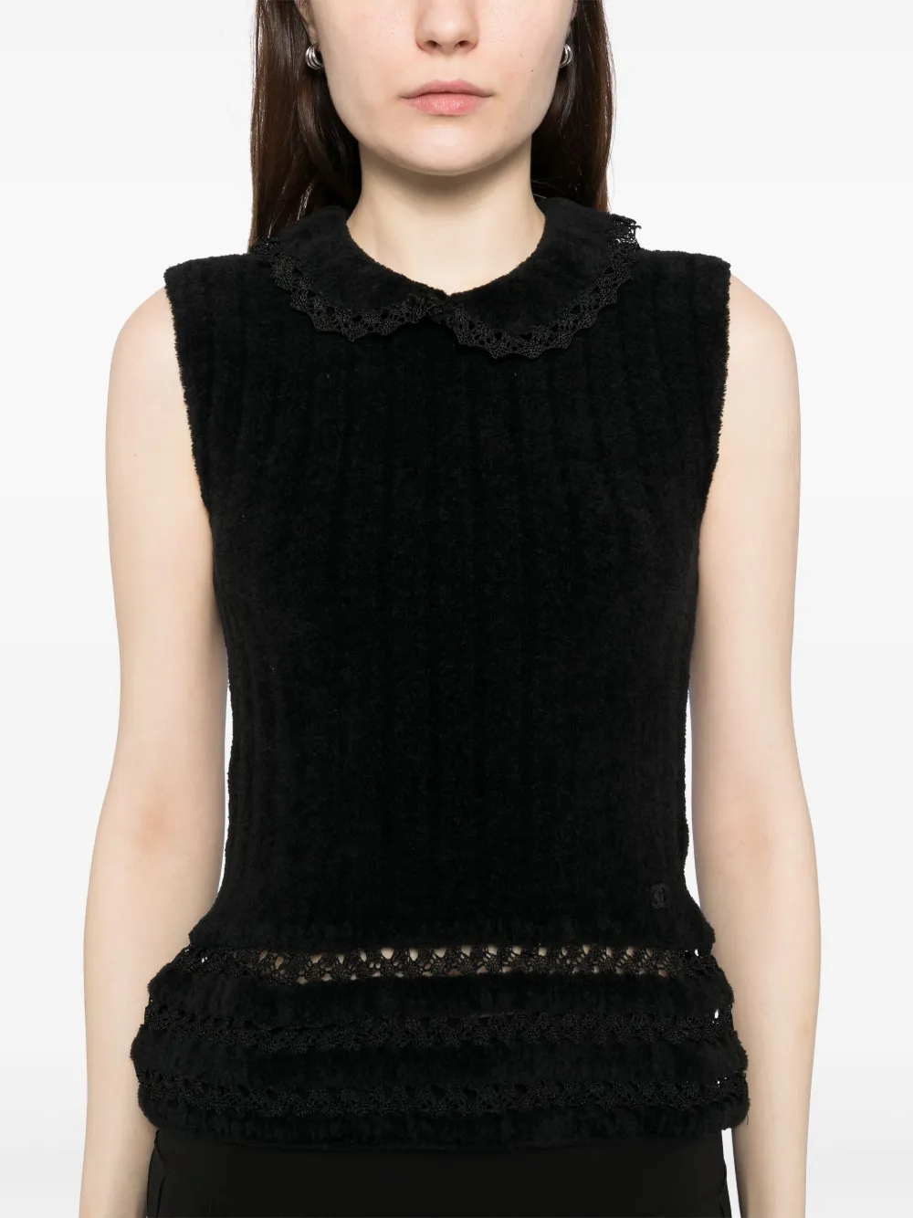 Pre-owned Chanel 2002 Sleeveless Top In Black