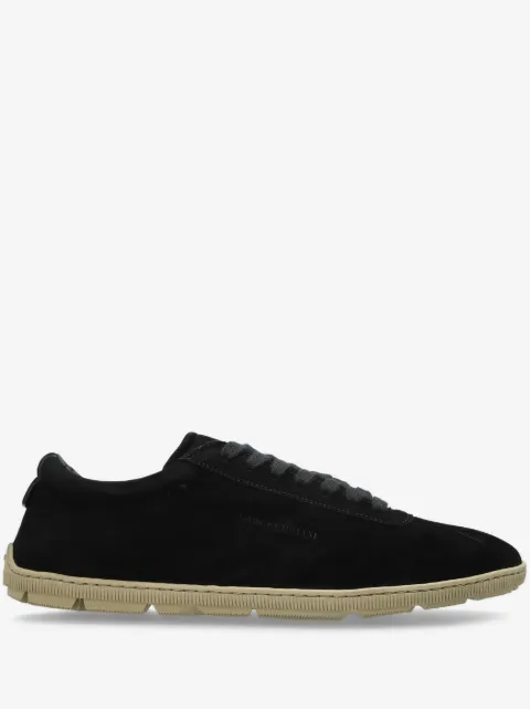 Giorgio Armani tenis con agujetas