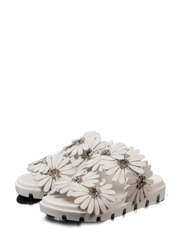 Christian Louboutin Flora Cool Slides | White | FARFETCH