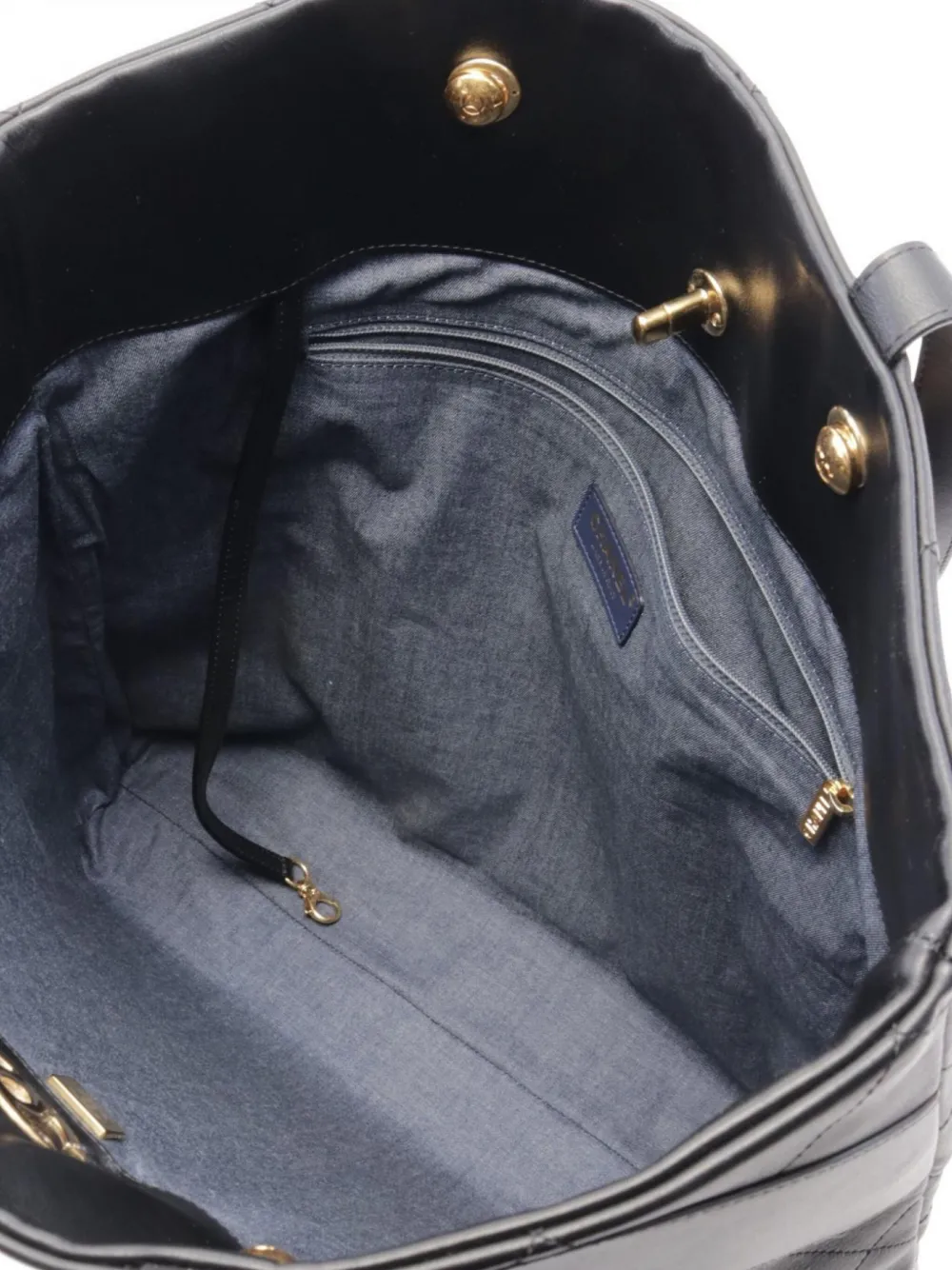 Pre-owned Chanel 2021 Matelassé Two-way Tote Bag In 黑色